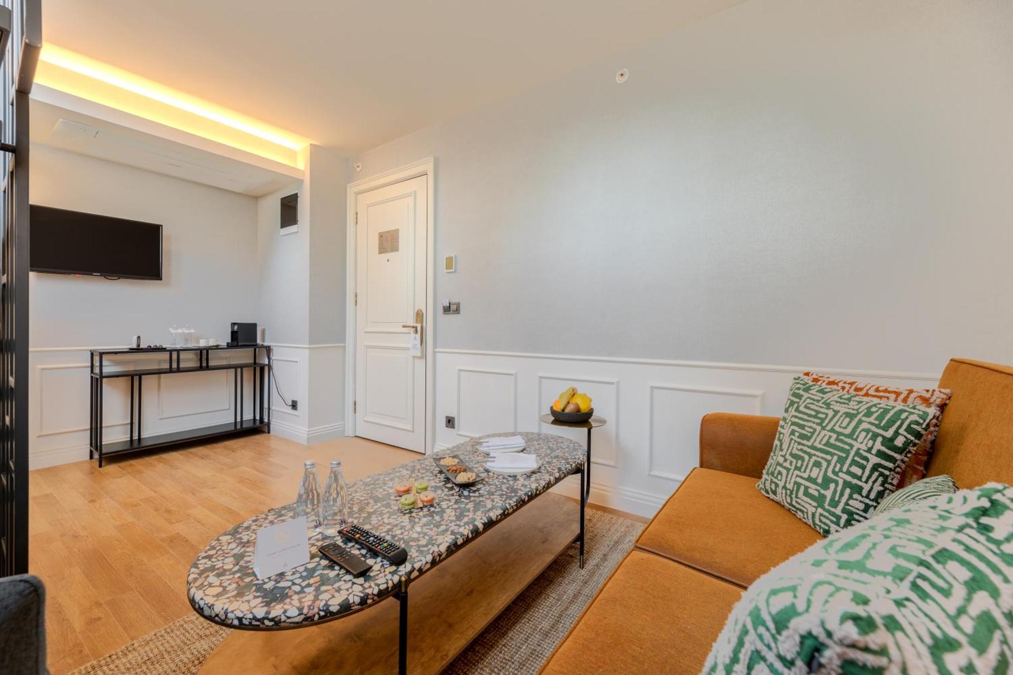 Khai Hotel Karakoey Istanbul Exteriör bild